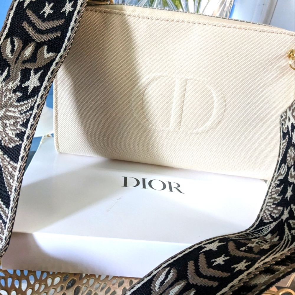 Dior pouch - Picture 10 of 13
